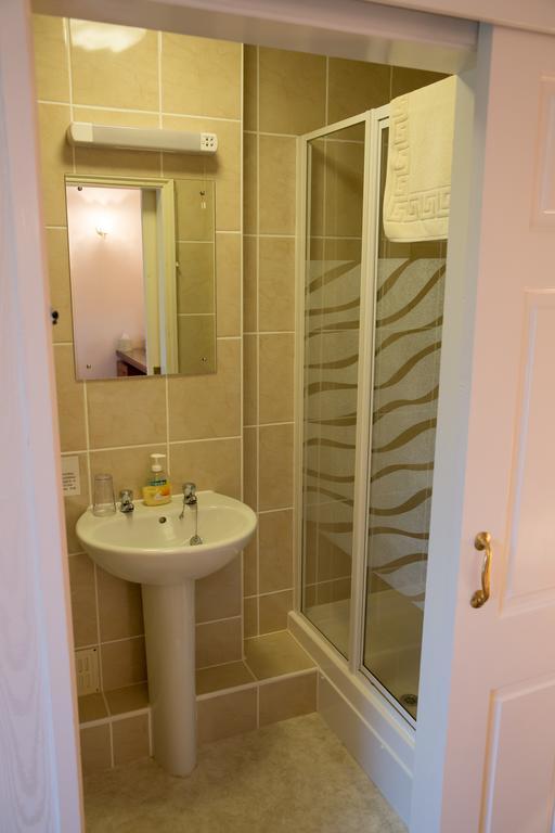 カロンプトン Weir Mill Farm Bed & Breakfast 部屋 写真