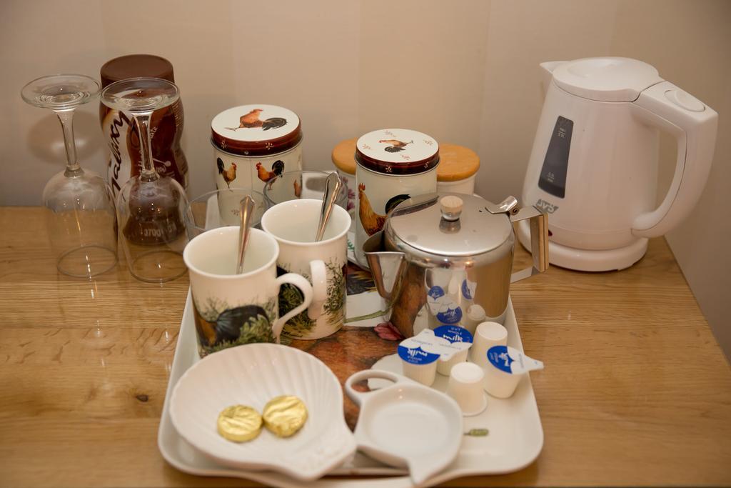 カロンプトン Weir Mill Farm Bed & Breakfast エクステリア 写真