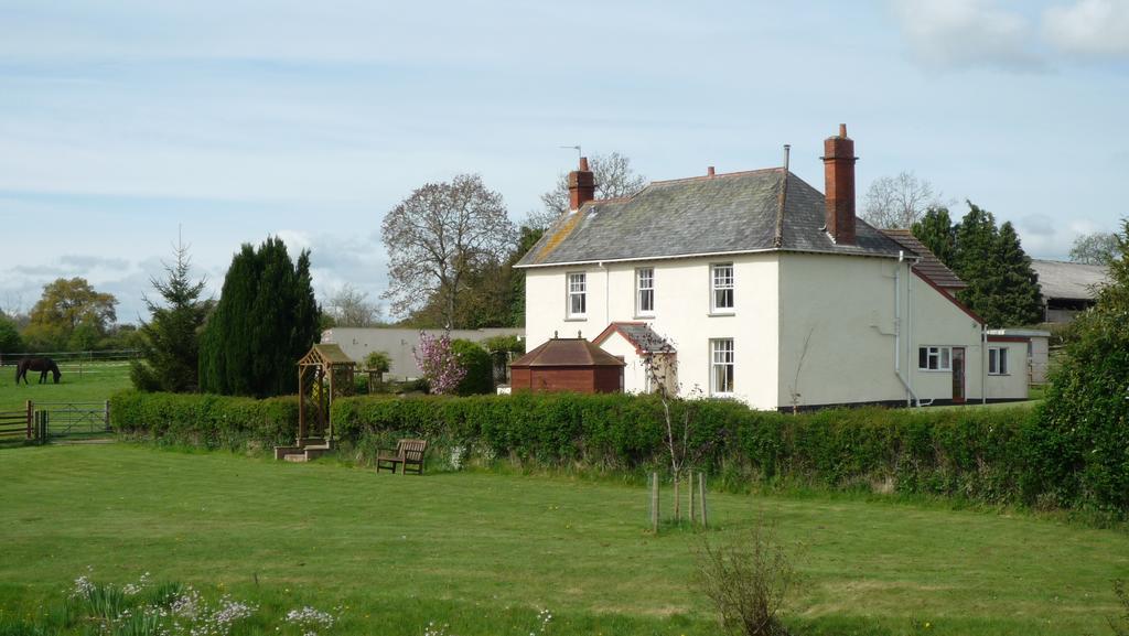 カロンプトン Weir Mill Farm Bed & Breakfast エクステリア 写真