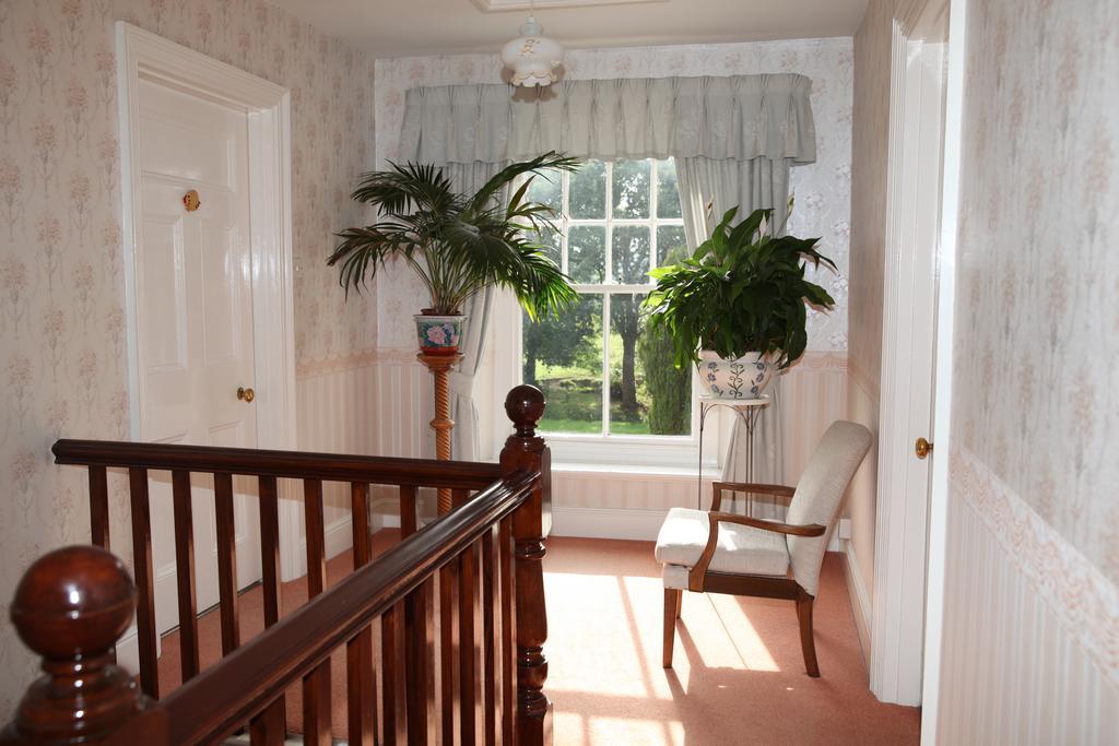 カロンプトン Weir Mill Farm Bed & Breakfast エクステリア 写真